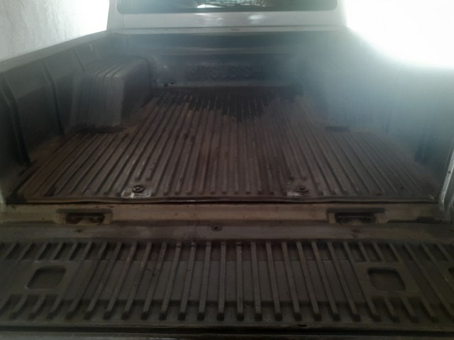 VENDO L 200 ANO AUTDOOR TURBO DISEL
