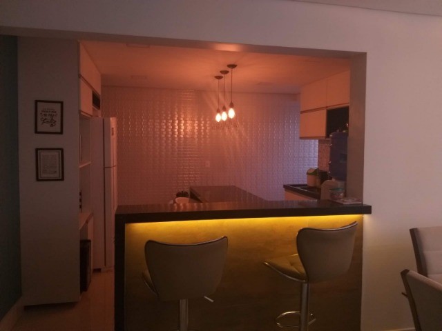 A352 - Apartamento no centro da cidade com duas suítes e móveis planejados - Foto 2