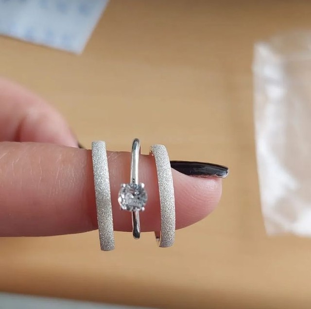 Aliança de prata 4mm de largura c/ anel solitário. ( Fábricamos  diversos modelos ) - Foto 6