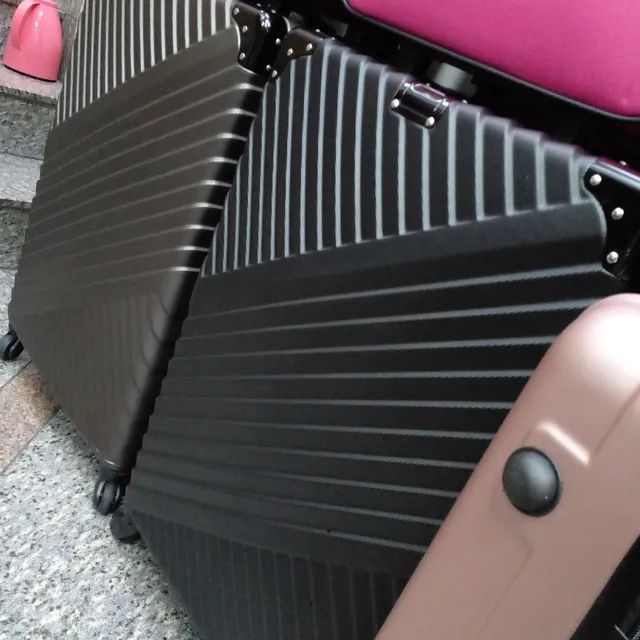 MALA 32KG PARA VIAGENS NACIONAIS E INTERNACIONAIS - Foto 2