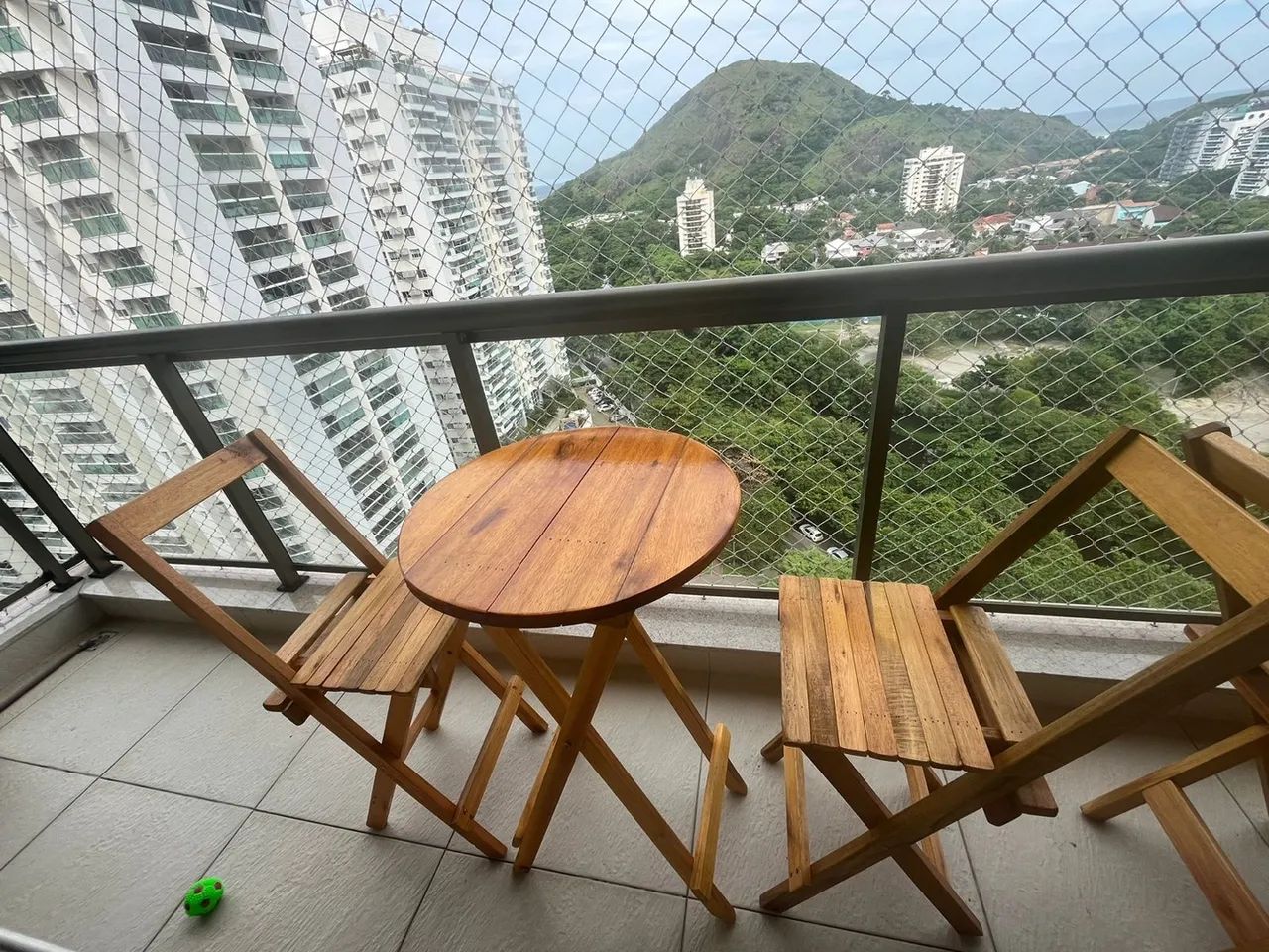 Mesas bistrô e Banquetas dobráveis 