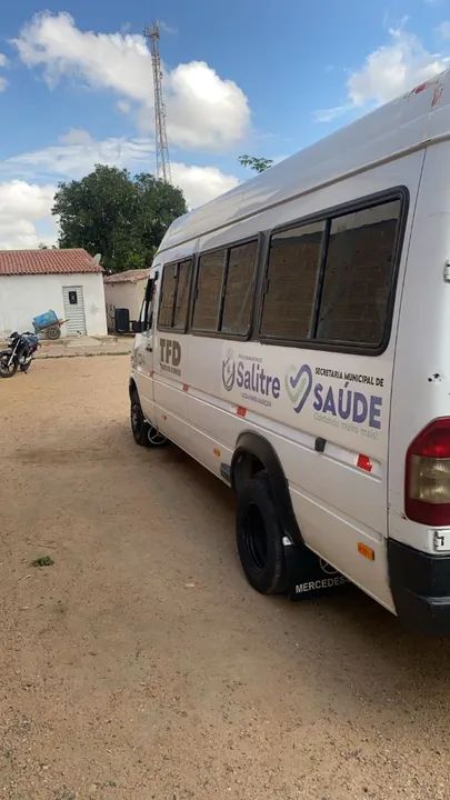 Mercedes Sprinter 2010 (Entrada a partir de 10mil) - Foto 4