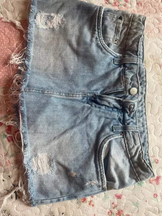 Shorts Jeans Calvin Klein - Tamanho 16