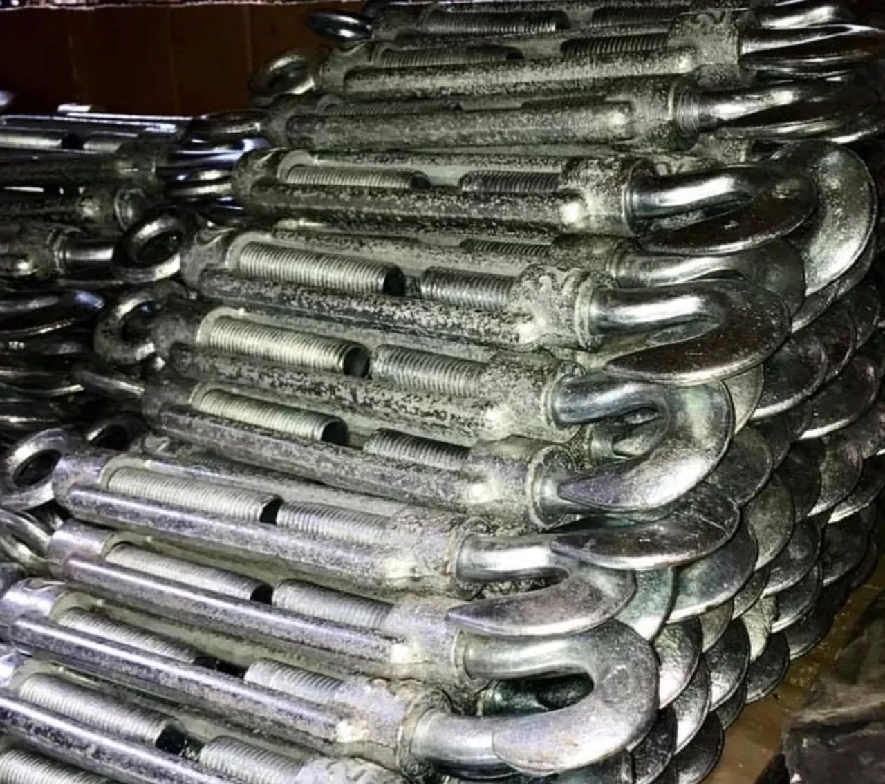 Tensionador de cabo de aço + abraçadeiras lote 1.000 quilos. - Foto 3