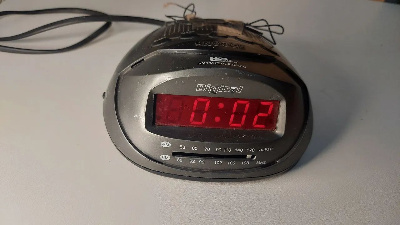 RÁDIO RELÓGIO NKS- LER DESCRIÇÃO  - Foto 5