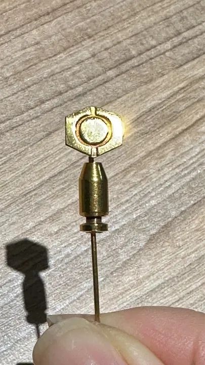 Alfinete raro gravata banco economico ouro 