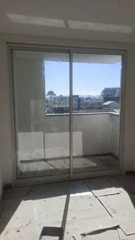 Porta balcão 2 folhas móveis, esquadria de alumínio Linha 25, sob medida  - Foto 3