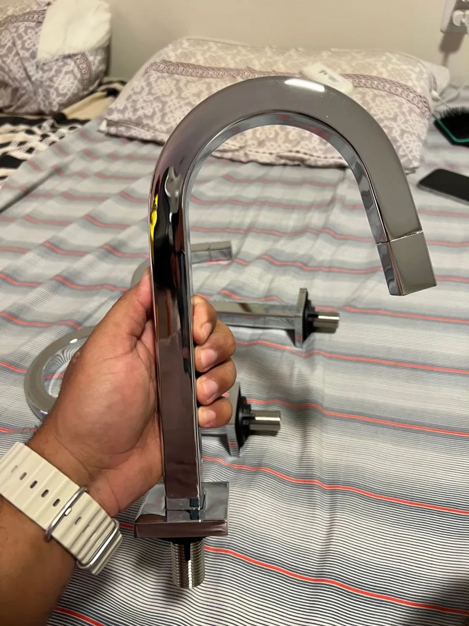 Torneira de Banheiro Cromada Nova