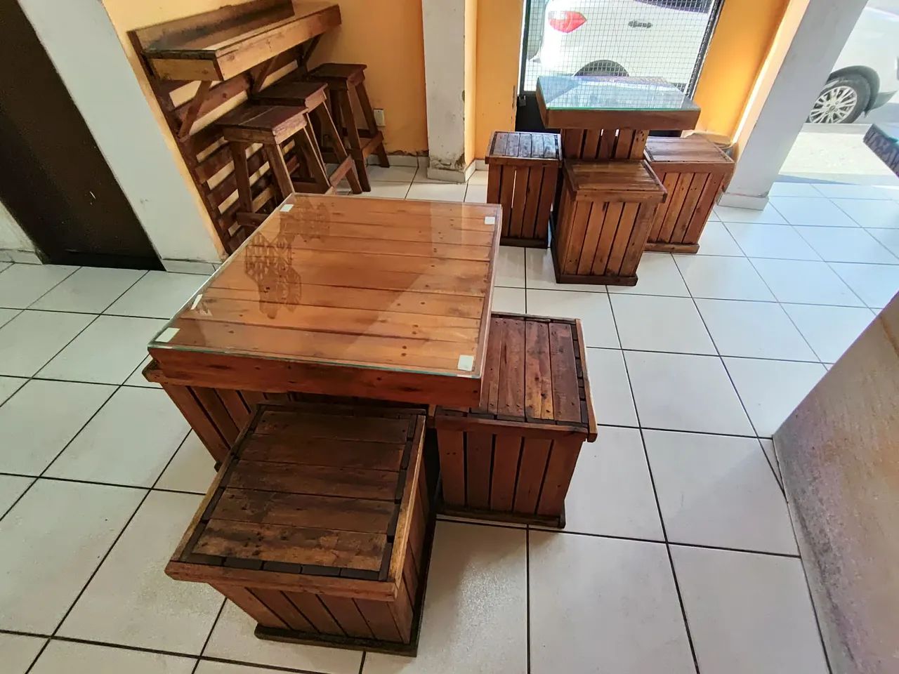 Conjunto mesa em pallet - Foto 2