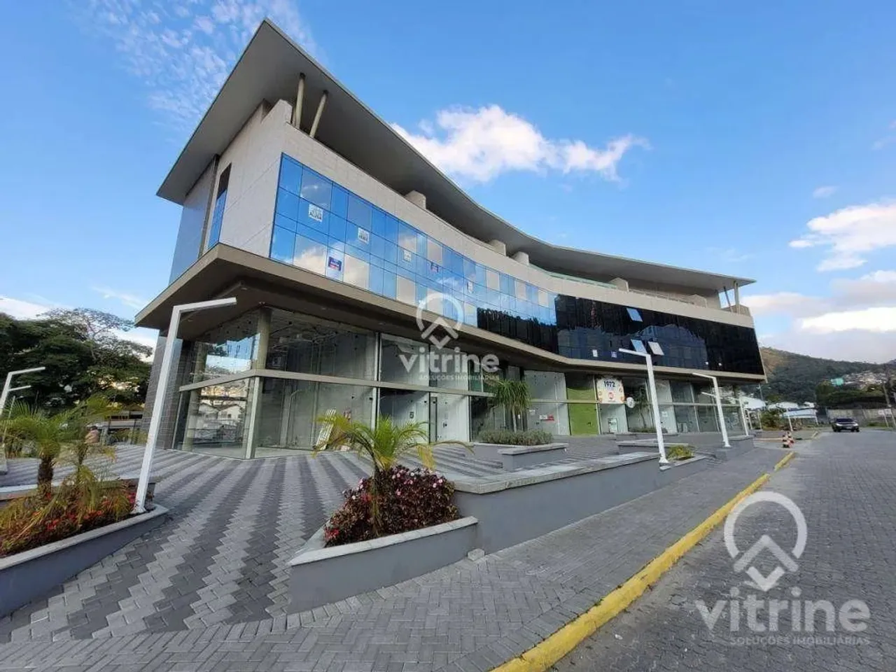 Sala para alugar, 33 m² por R$ 1.544,67/mês - Olaria - Nova Friburgo/RJ