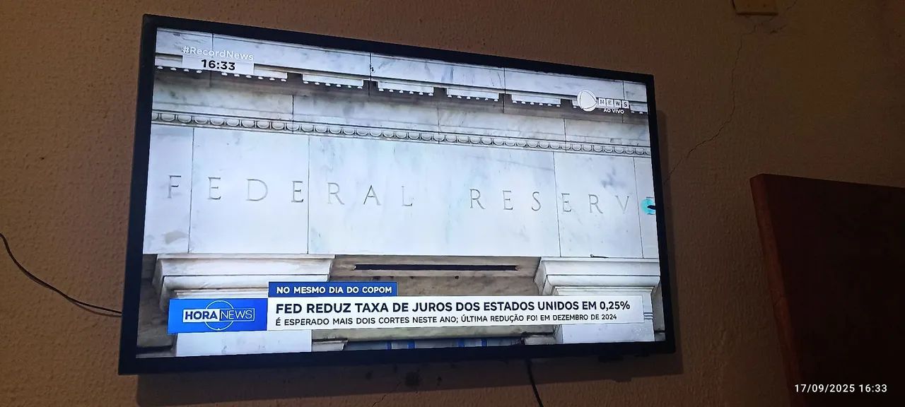 TV 32 e 40 polegadas Smart  Full HD - 12X no cartão  - Foto 3