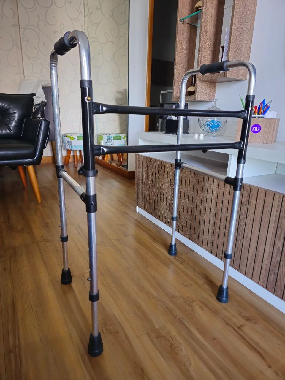 Cadeira de Rodas, cadeira higiênica, andador  - Foto 5