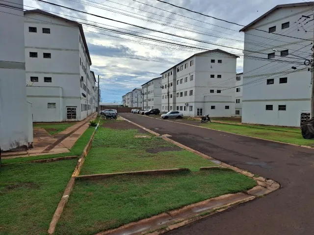 VENDO APARTAMENTO QUITADO BARATO