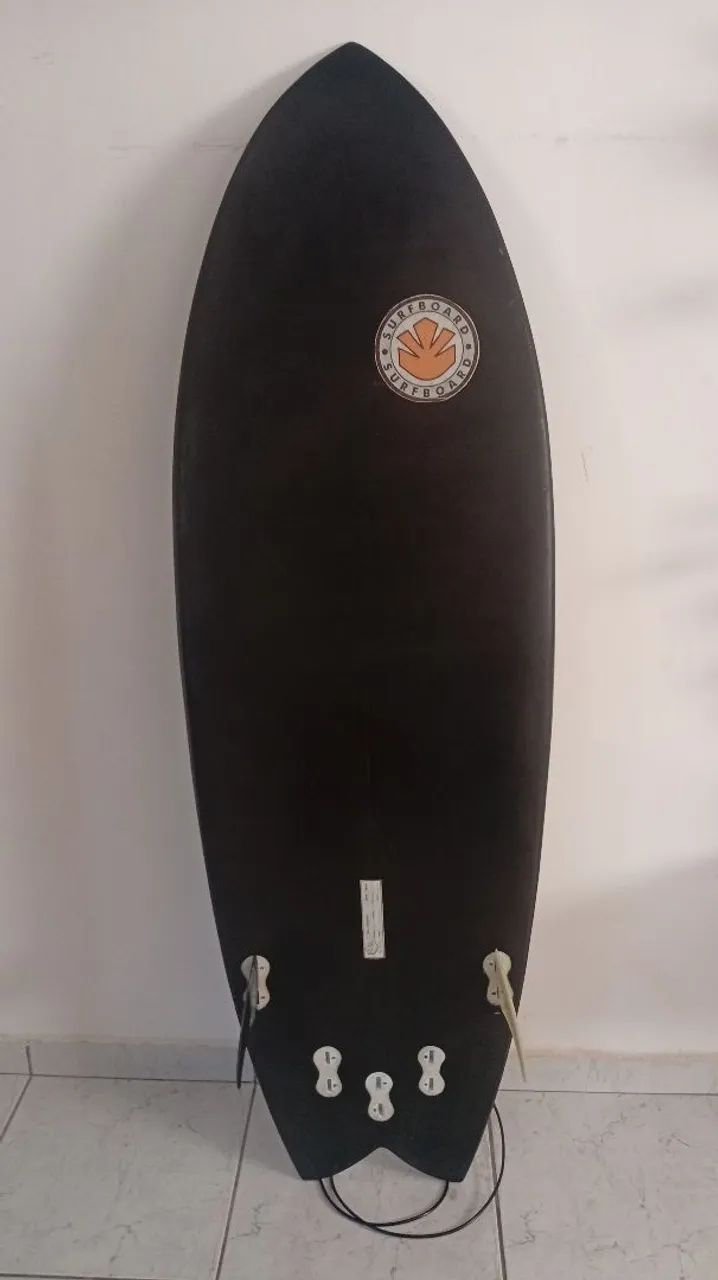 Prancha de Surf Fish Semi-nova 5'9 com Deck + Leash Incluído. - Foto 2