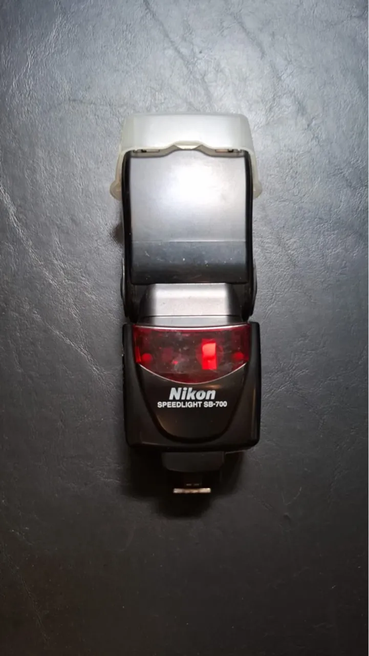Flash Nikon Speedlight SB-700