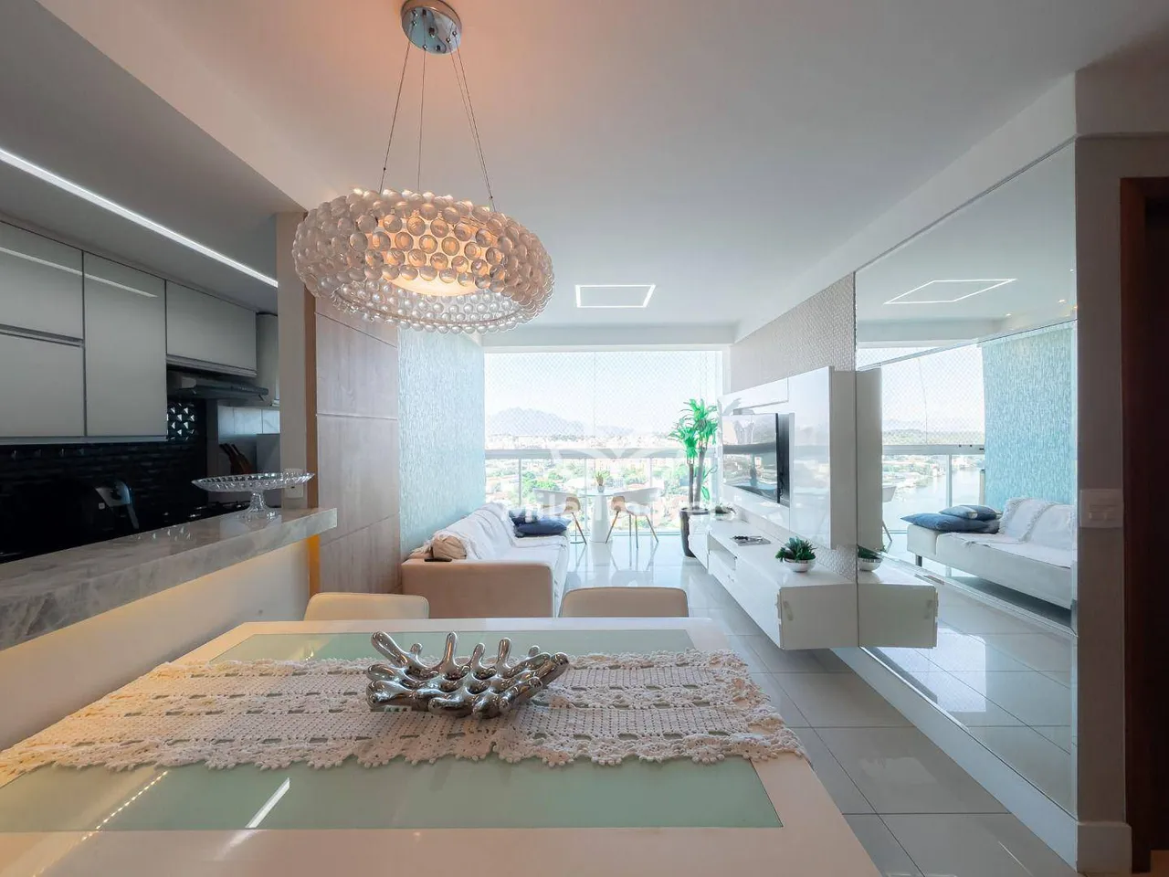 Apartamento com 2 dormitórios à venda, 62 m² por R$ 1.100.000,00 - Barro Vermelho - Vitóri
