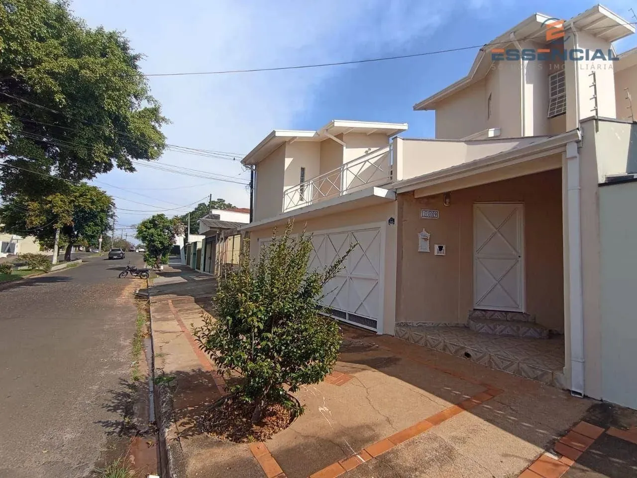 Casa com 3 dormitórios à venda, 270 m² por R$ 800.000,00 - Jardim Paraíso - Botucatu/SP