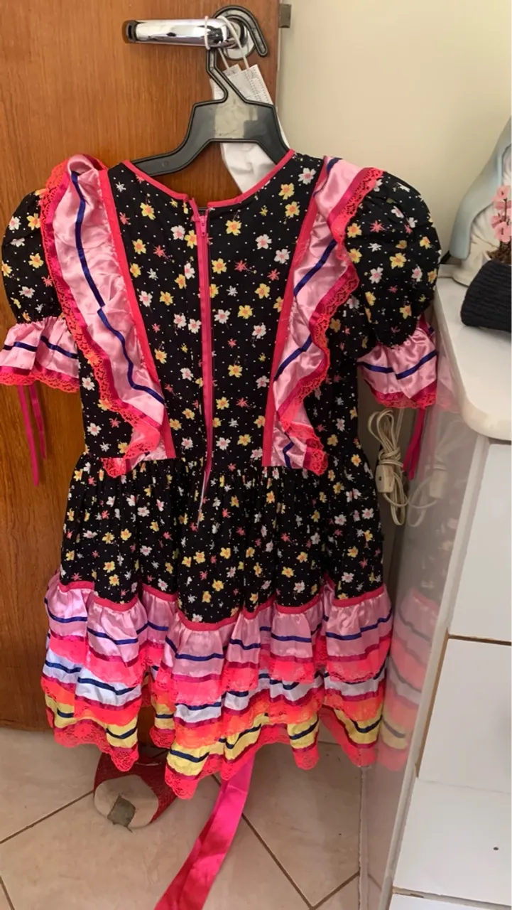 Vestido Festa Junina Infantil Florido com Babados