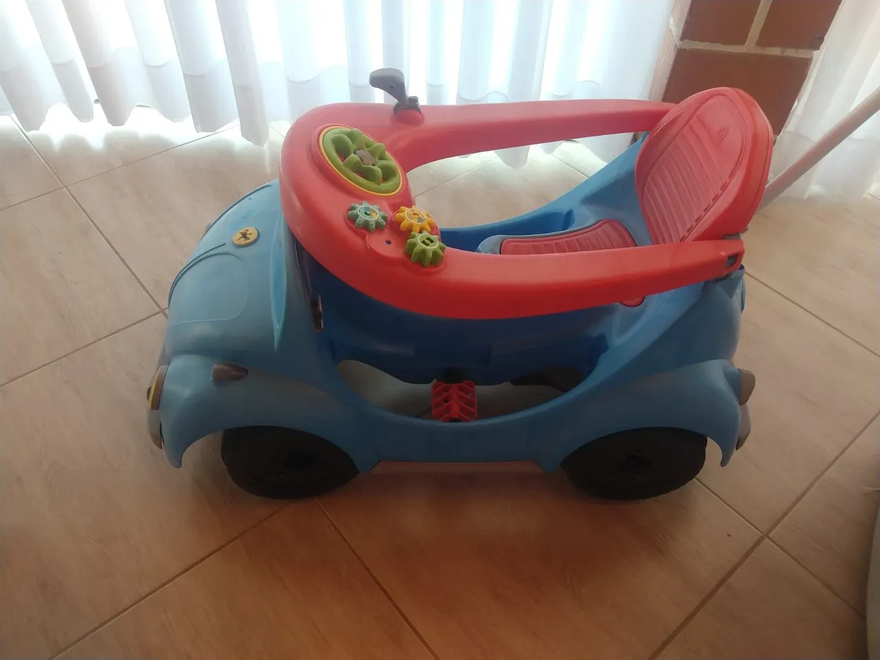 Carrinho Infantil - Divertido e Seguro