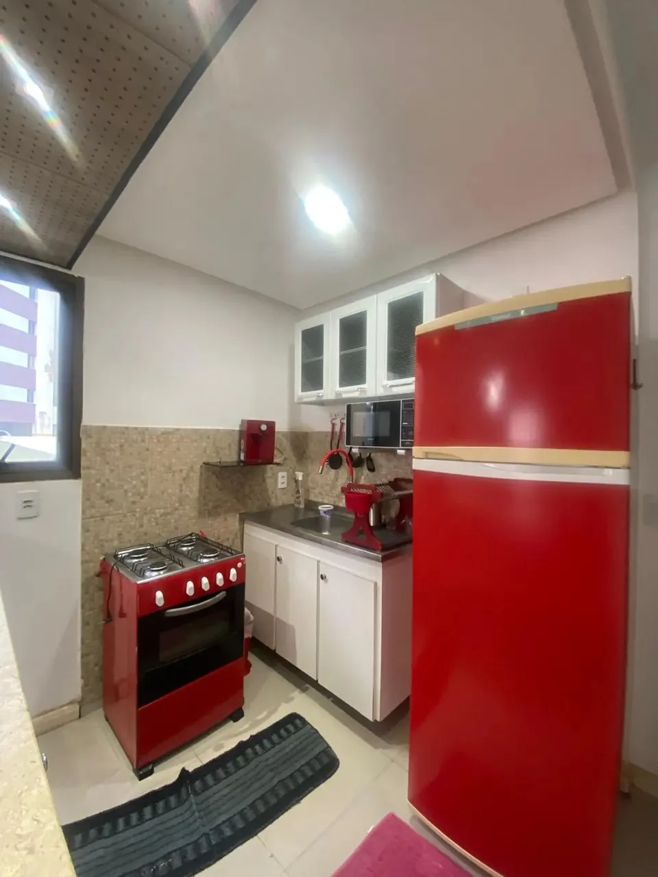 Imóvel para aluguel tem 60 metros quadrados com 2 quartos em Pituba - Salvador - BA
