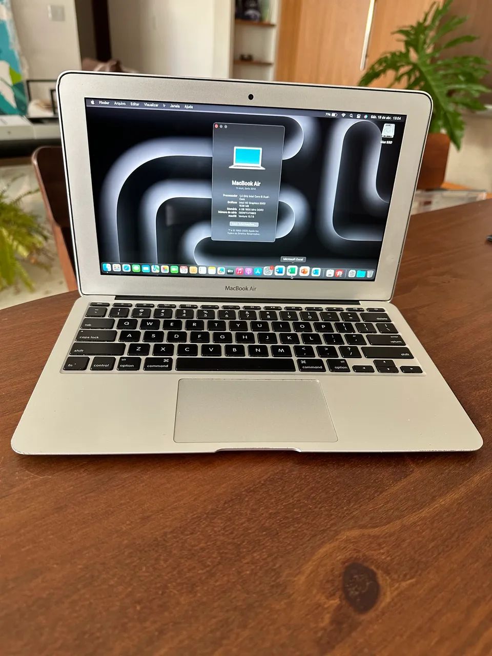 Apple MacBook Air 2015 11インチ　シルバー Apple MacBook Air 11 A1465 2015 Intel I5 8gb Ram 256gb Nvme Cor