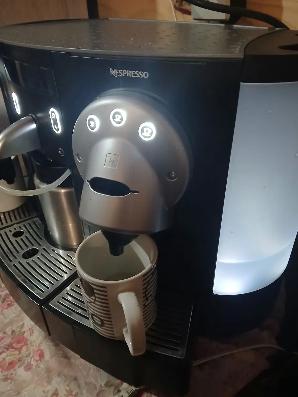 Máquina de Café Nespresso