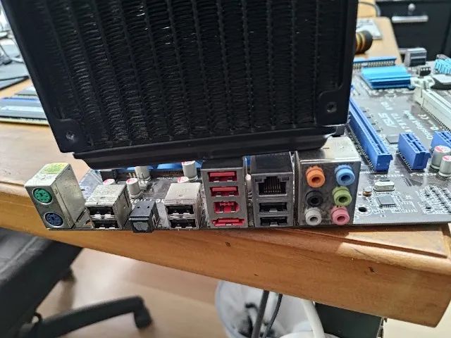 Kit PC Completo - Asus M4A79XTD Evo + Phenom II Quad-Core + Water Cooler - Foto 2