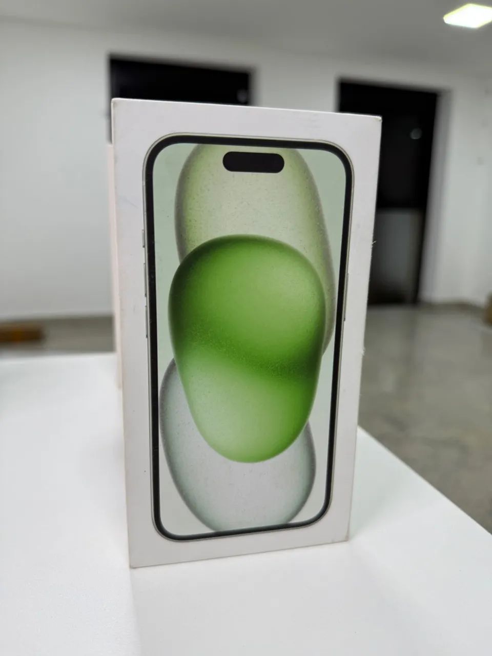 Caixa usada do iPhone 15 - 128GB - Verde  - Foto 3