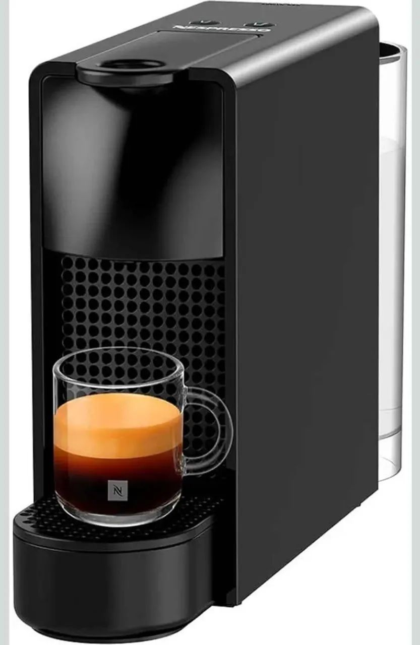 Cafeteira Nespresso Ultracompacta