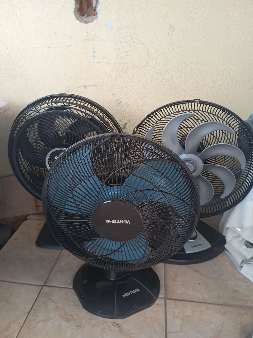 3 ventiladores 64317345065986120