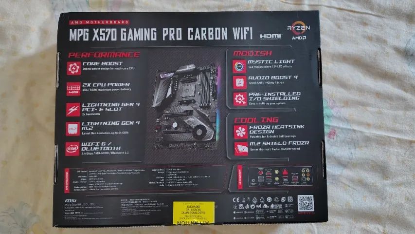 MSI MPG X570 GAMING PRO CARBON WIFI - Foto 2