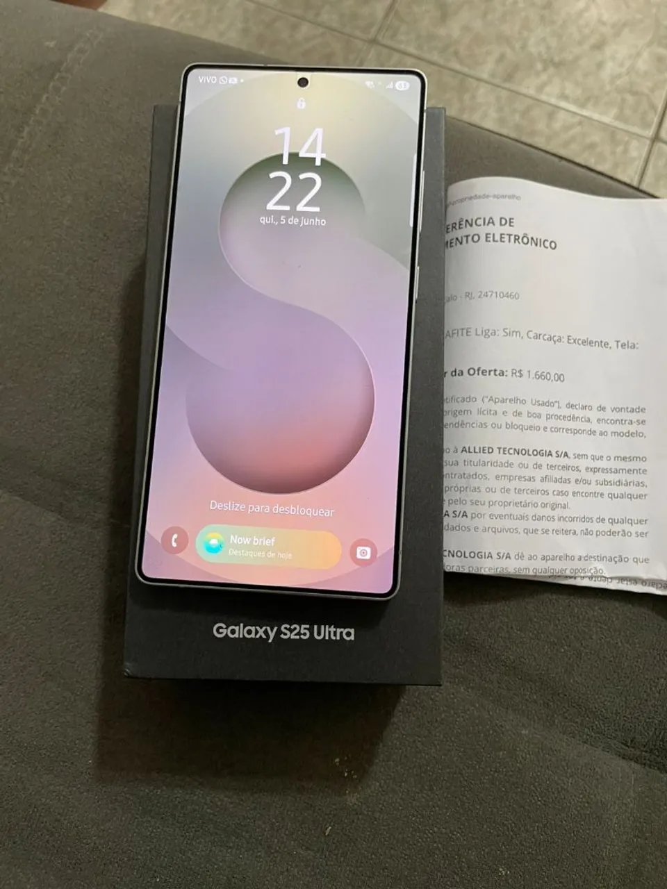 S 25 ultra semi novo, com nota fiscal em meu nome com garantia de fabrica
