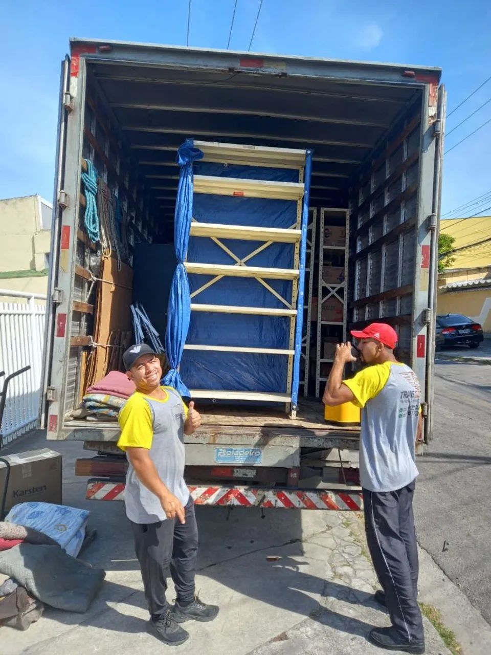 Frete e Mudanças- Caminhão Baú de 5,5m. - Foto 4