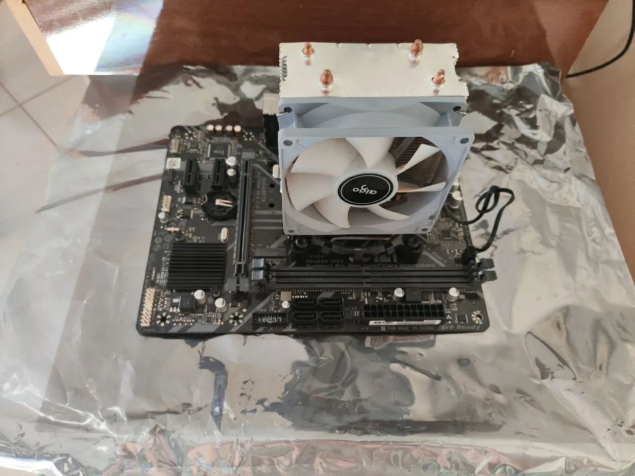 Kit Upgrade LGA 1151 - I5 9600K - H310M Gigabyte - Aigo Ice 200 Pro