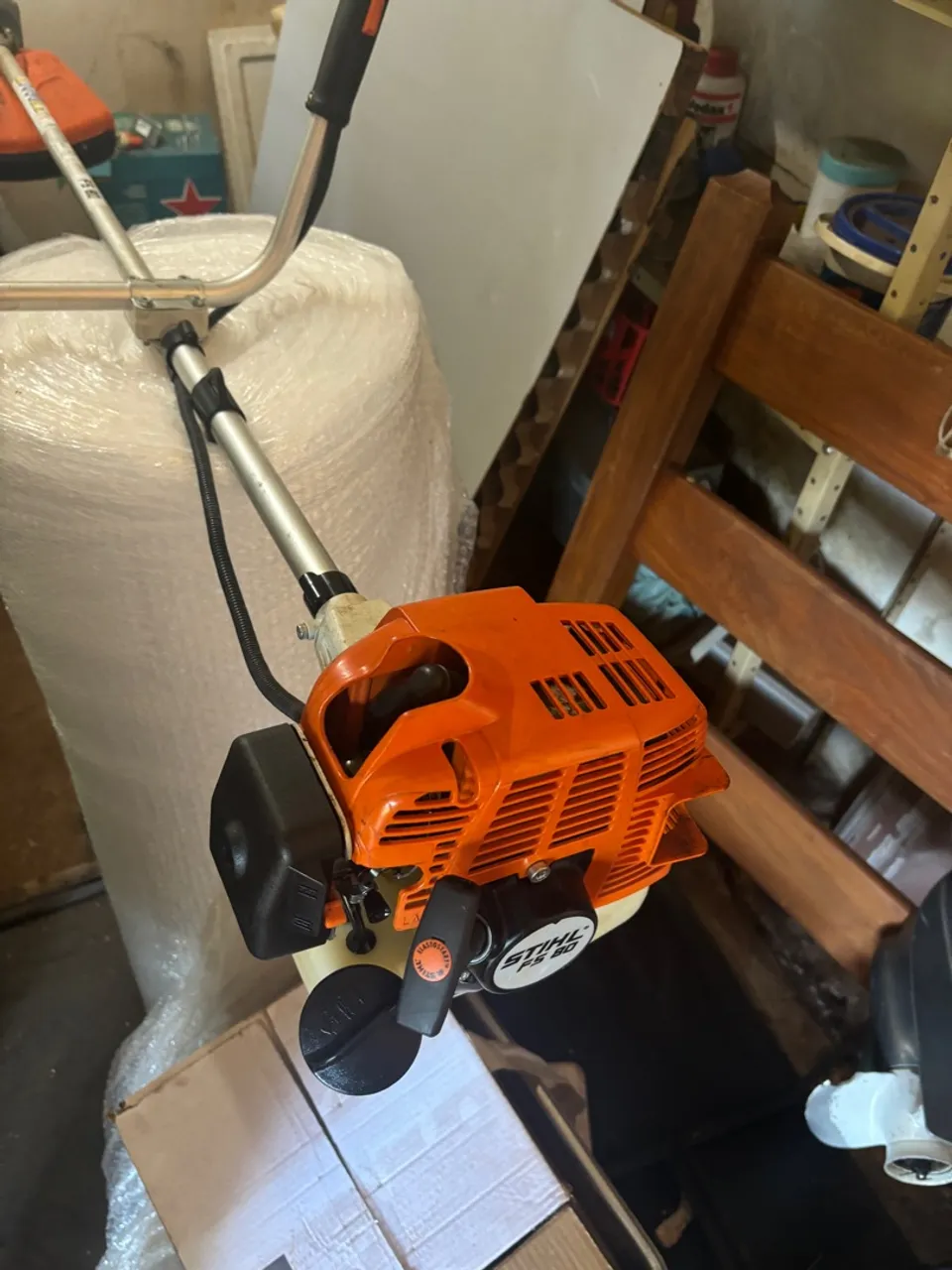 Roçadeira Stihl FS 80 - Potência e Eficiência!