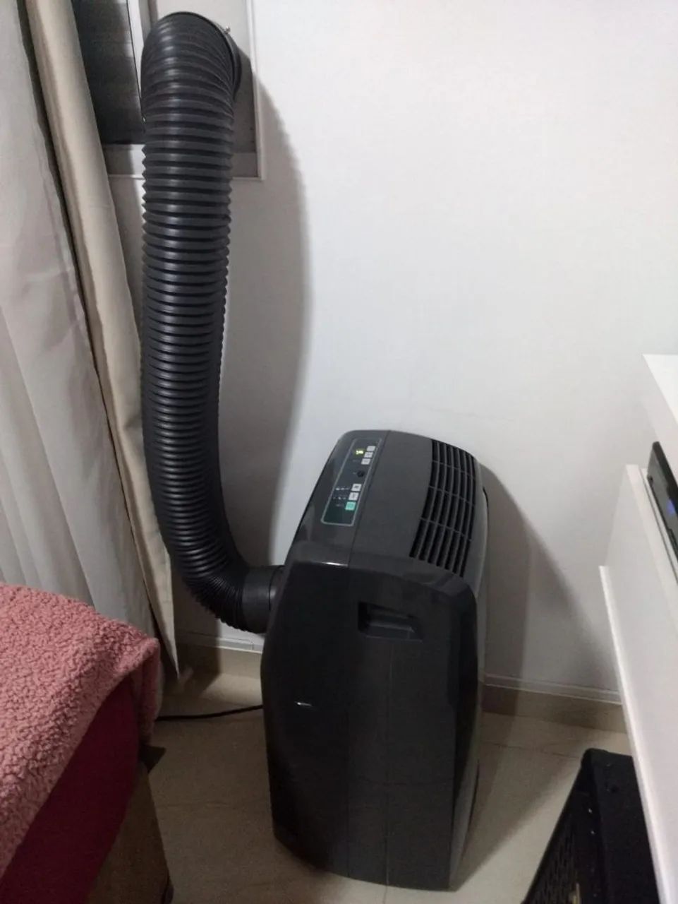 Ar condicionado portátil Delonghi Pinguino 12.000 btus - Foto 4