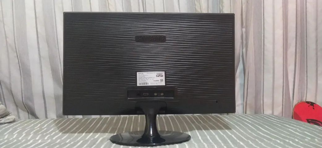 Monitor Gamer Samsung 24 polegadas 75hz 1ms s24d332h - Foto 3