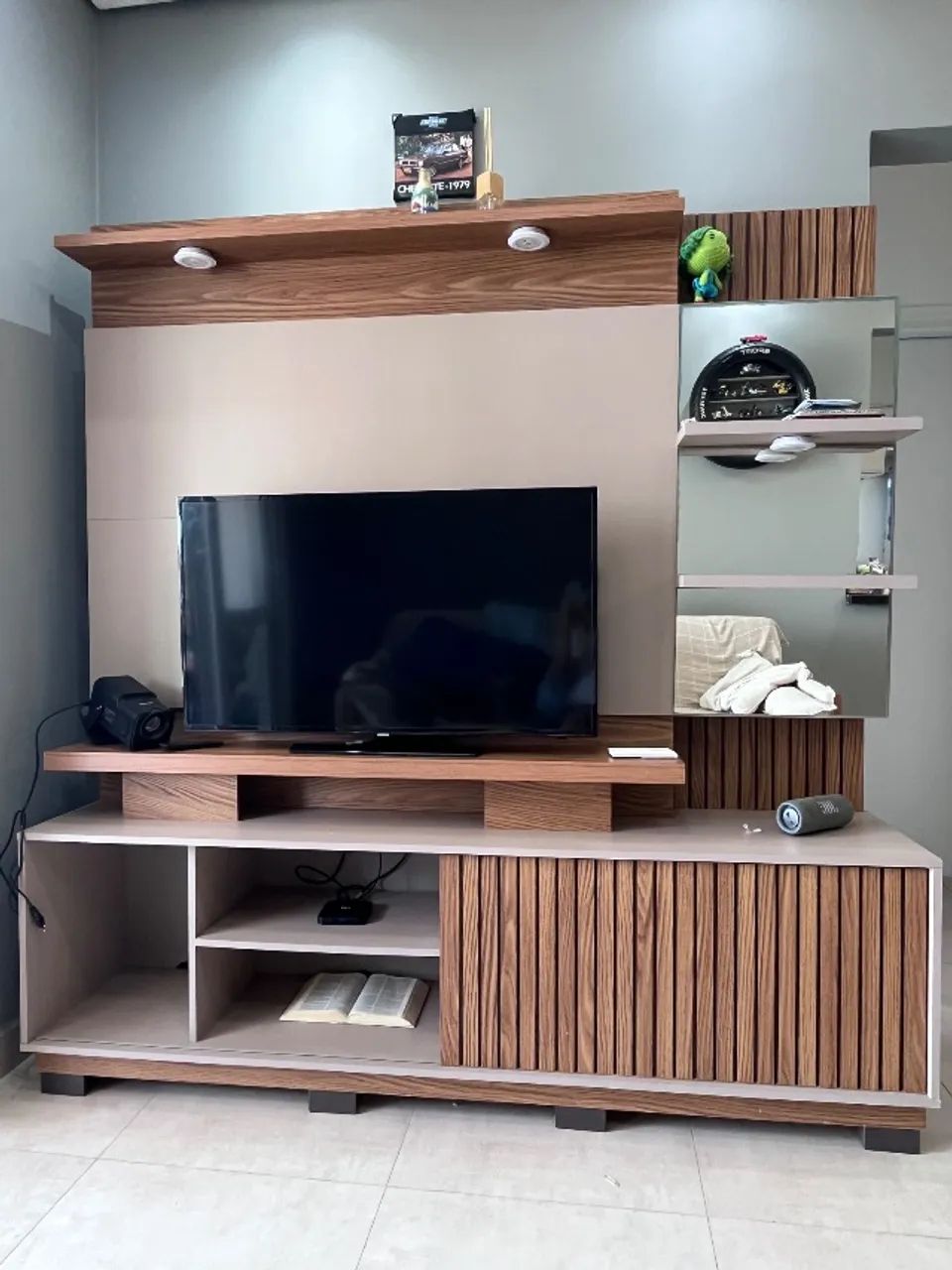 Rack com painel64243392180865124