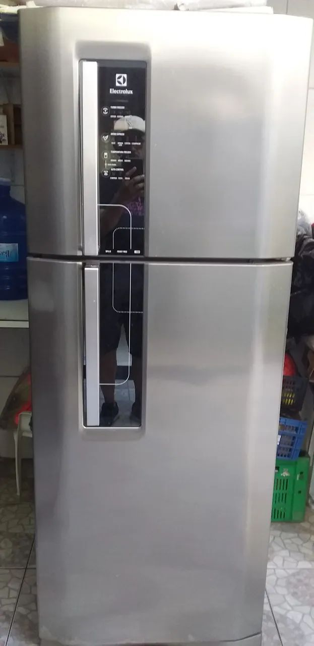 Geladeira Electrolux modelo DF51X - Foto 2