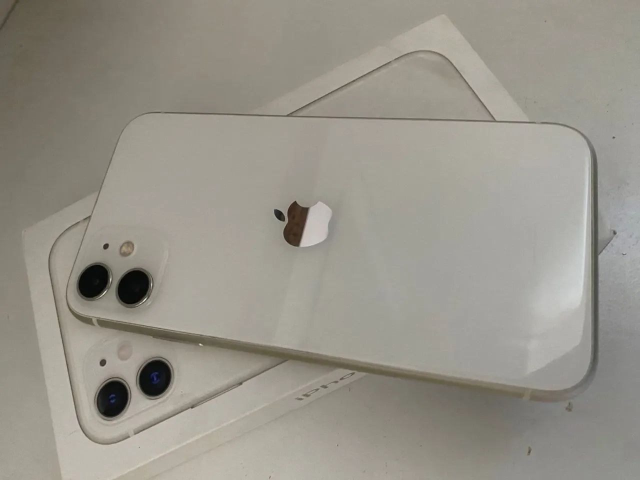 Iphone 11 64gb bateria em 74 durando o dia pra levar hoje