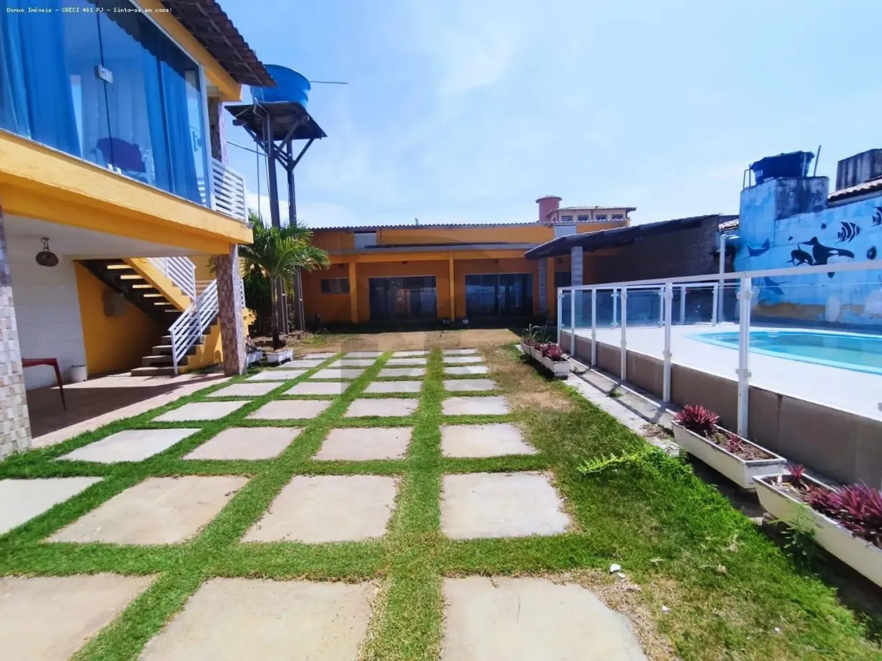 Casa na Barra dos Coqueiros com 6 Quartos e 6 Banheiros