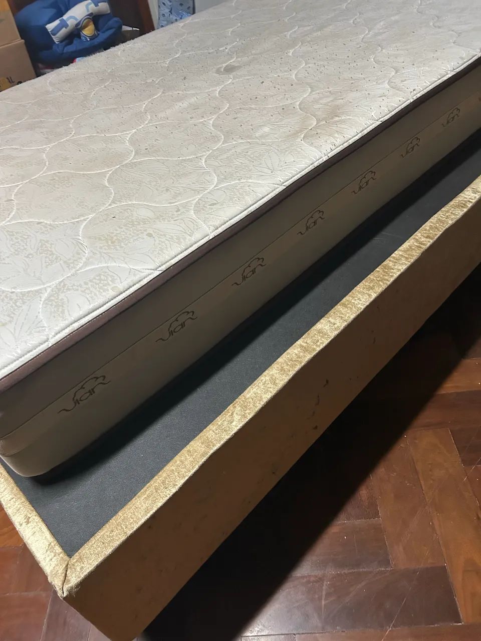 Box queen 64386067450625120