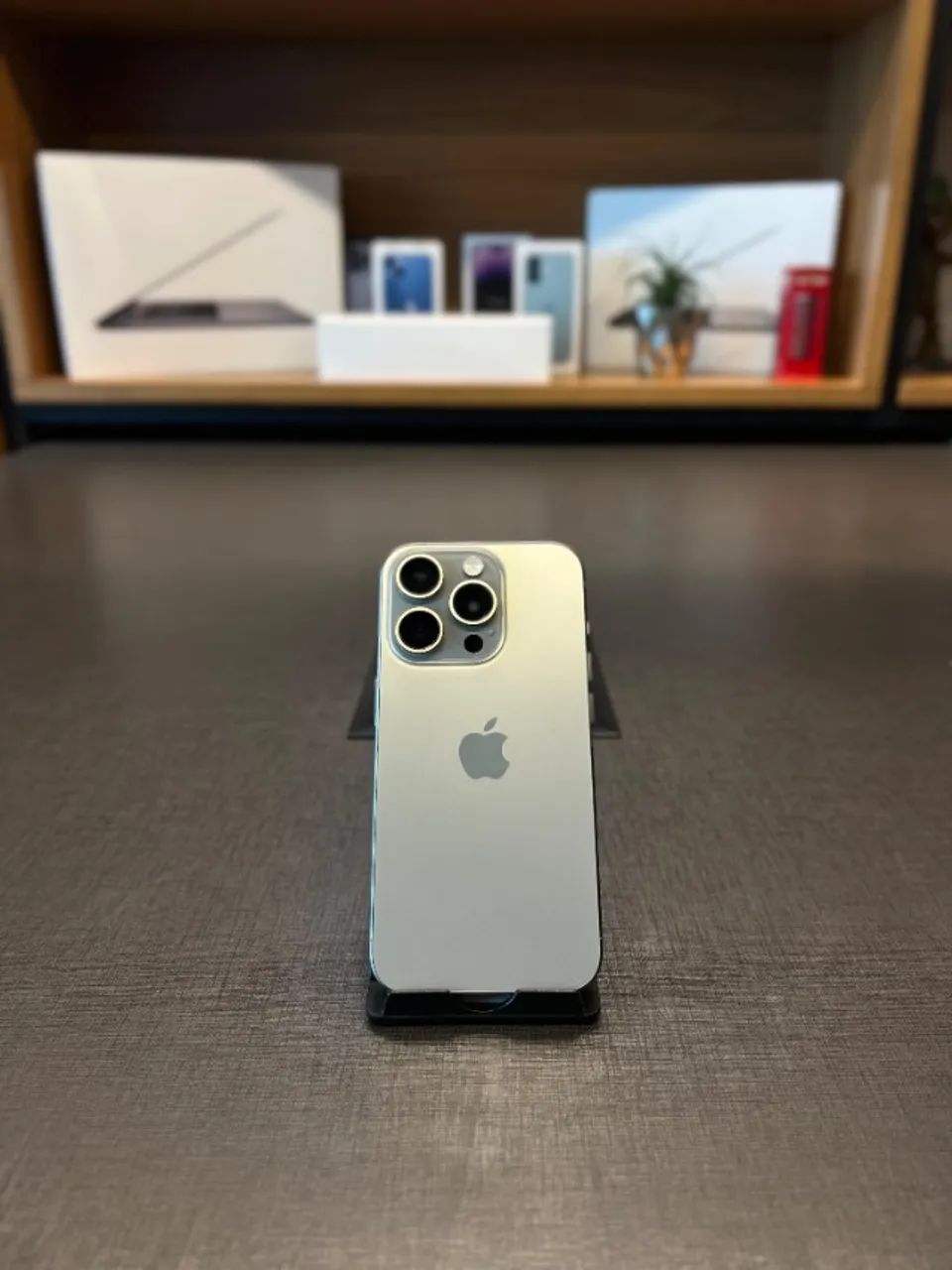 iPhone 15 Pro Max 256gb - Aceitamos troca e parcelamos - Foto 4
