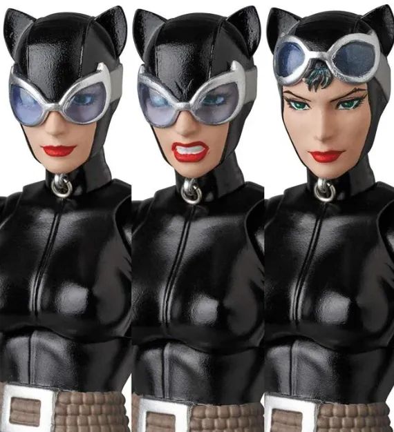 Mafex Catwoman Nº123 Batman Hush DC Comics - Hobbies e coleções