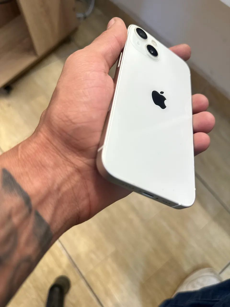iPhone 13 - Cor: Branco 128GB