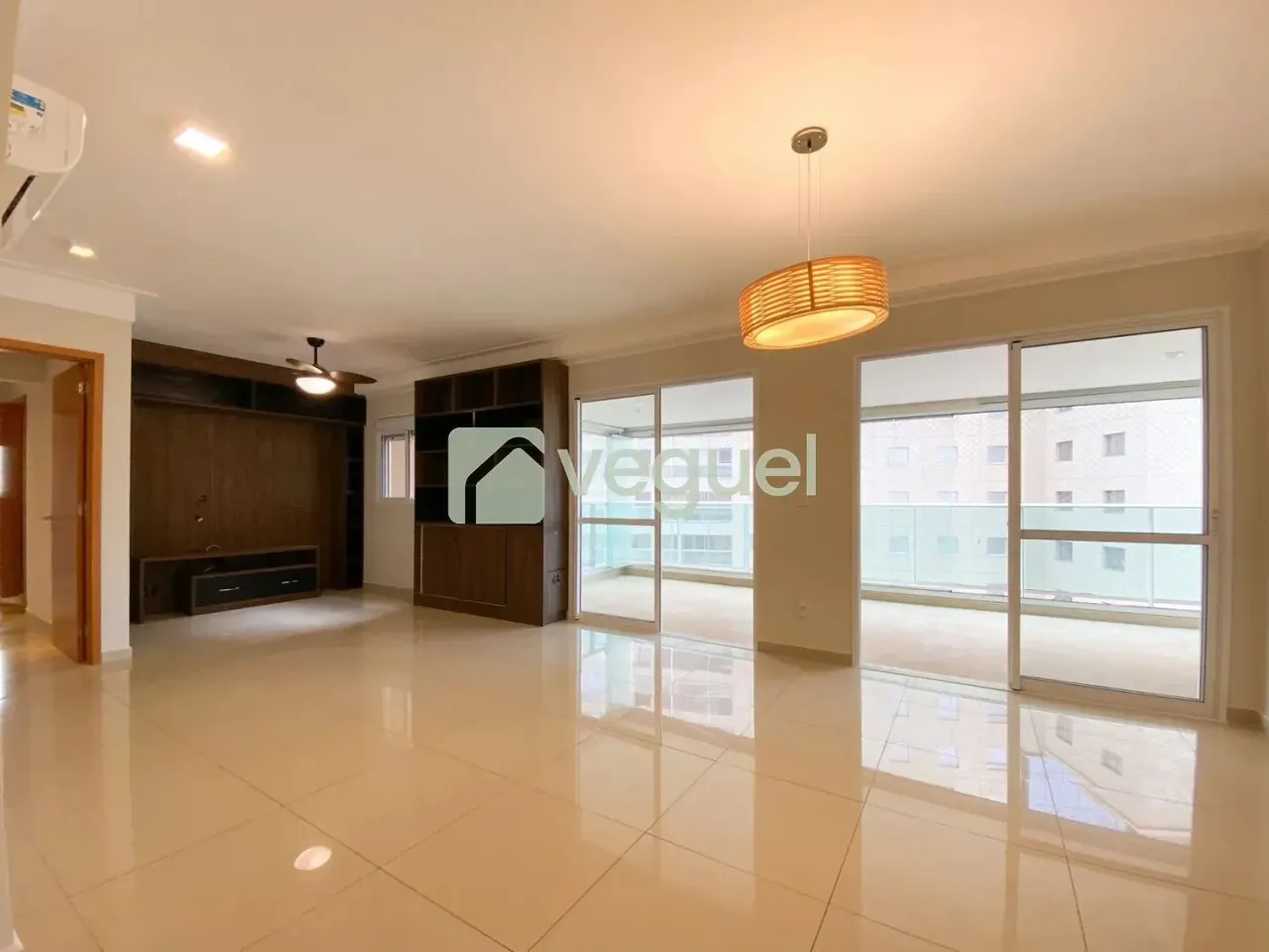 Apartamento de 135,38m² para alugar no Bairro Bosque dos Juritis, Ribeirão Preto/SP
