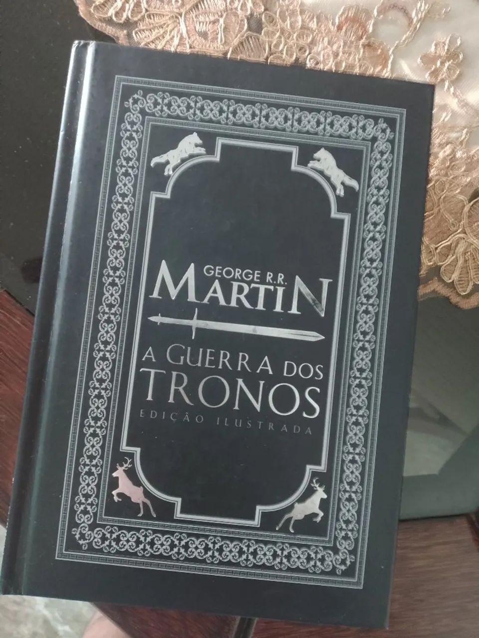 A Guerra dos Tronos - Edição Ilustrada