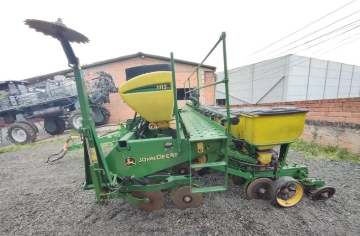 Plantadeira John Deere - 1113A. Fabricação 2013 - Foto 5