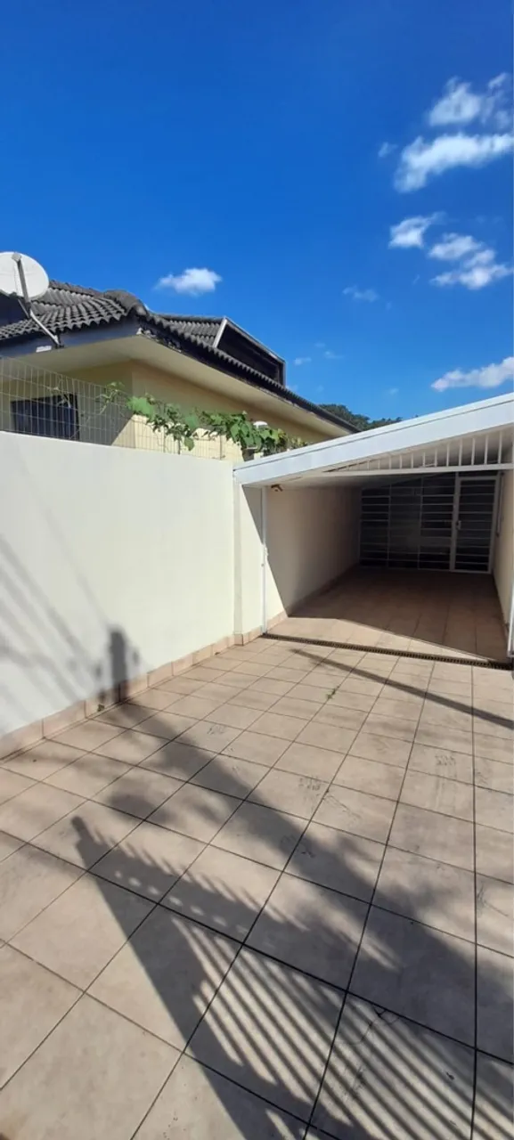 Alugo casa Maravilhosa próximo ao parque Barigui