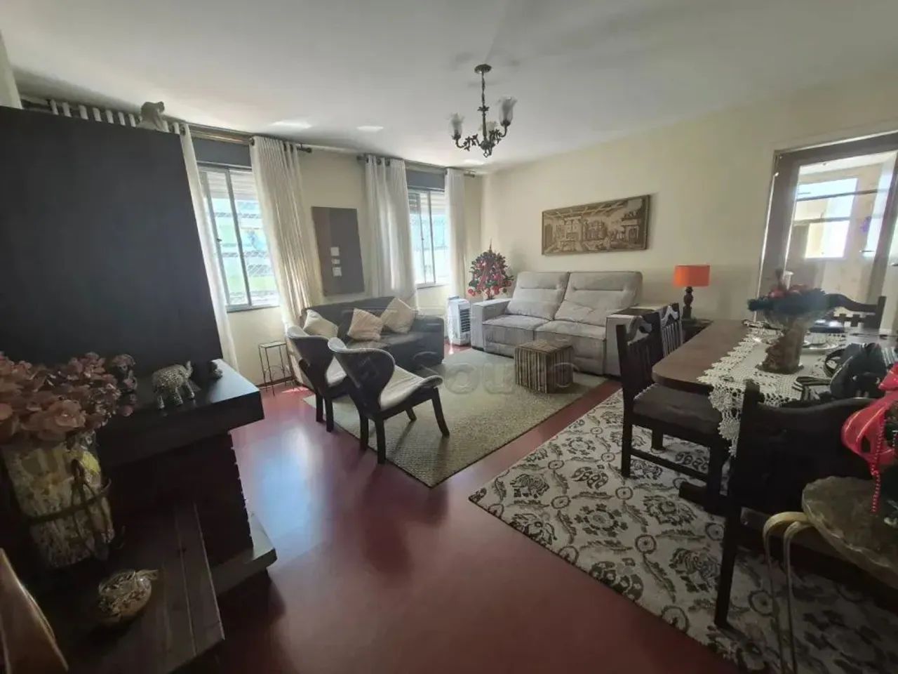 Excelente apartamento de 3 quartos, de frente para a avenida Dom Joaquim.